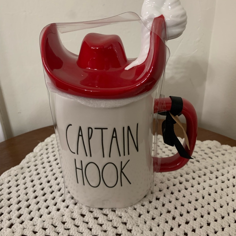 Rae Dunn Captain hook mug and cover